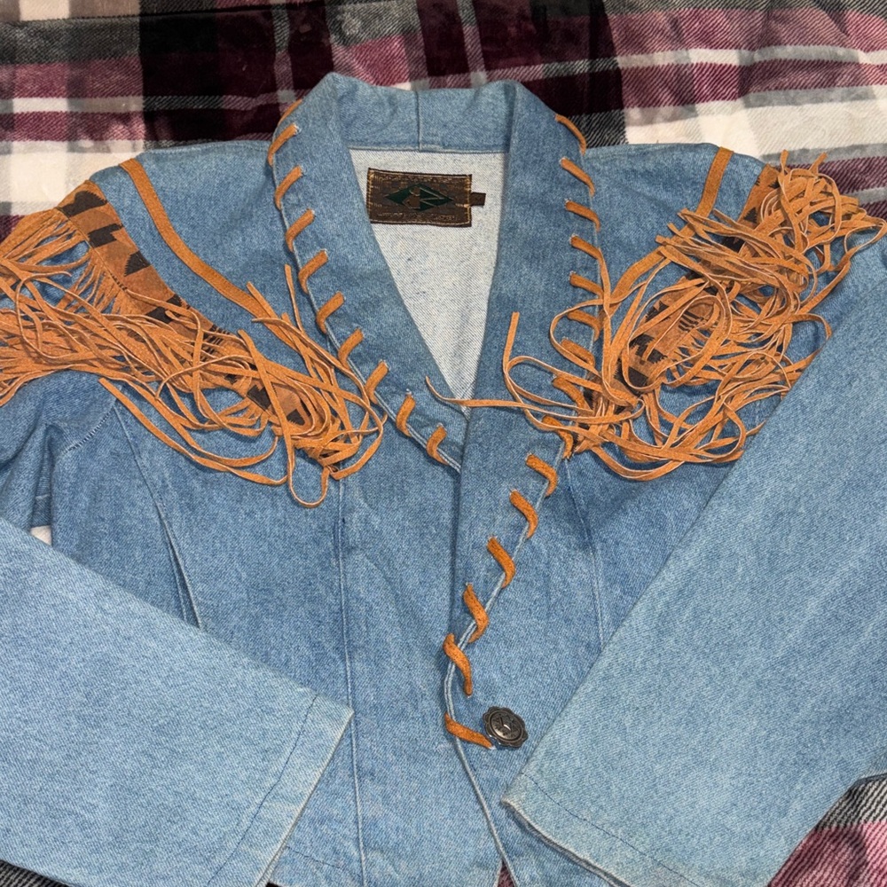 RODE WALKER (made USA) 🇺🇸 Fringed Denim Jacket with Tan Accents MEDIUM
